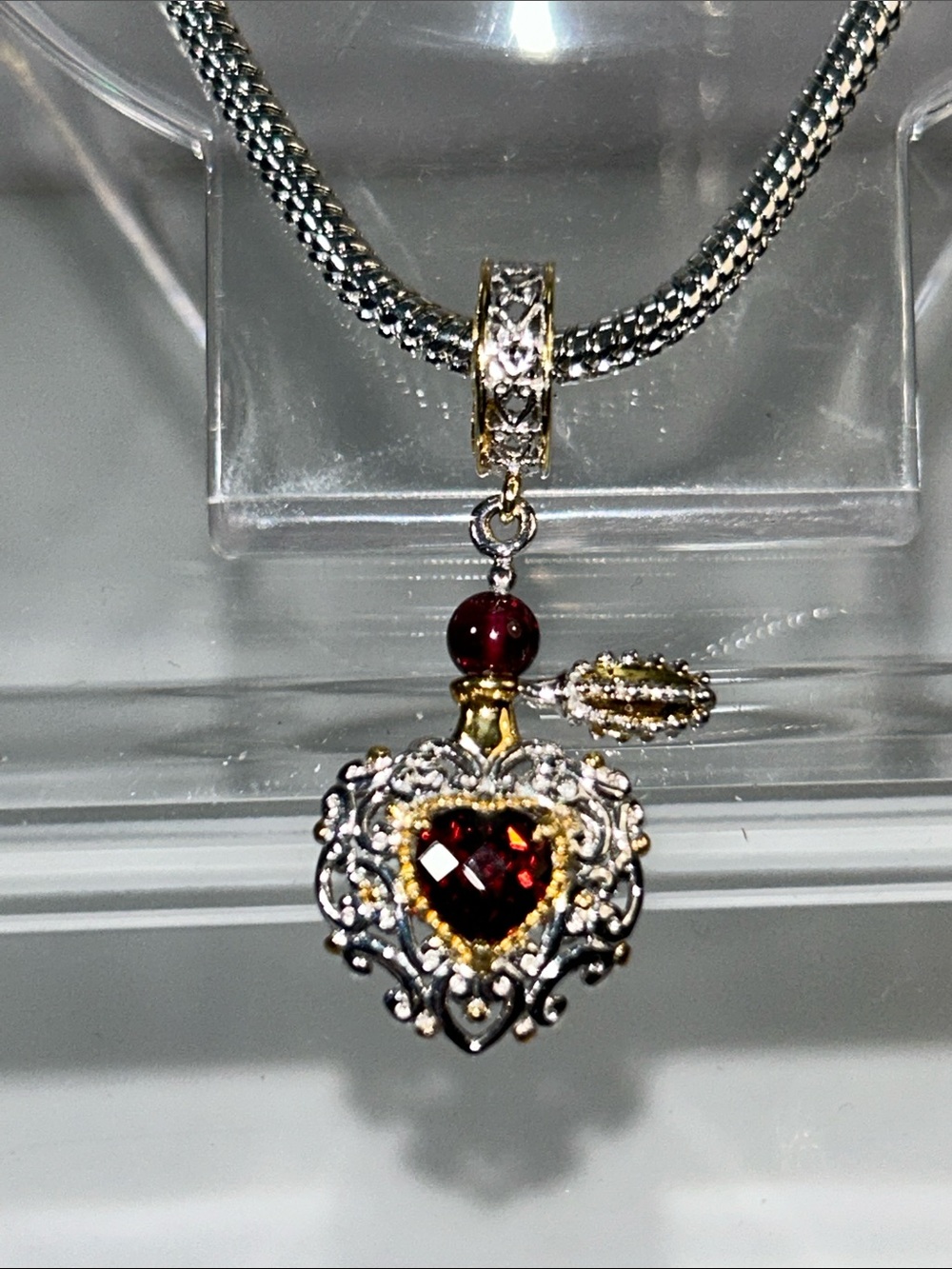 NWOT Gems En Vogue Palladium 18k Accent Genuine Red Garnet Perfume Bottle Charm